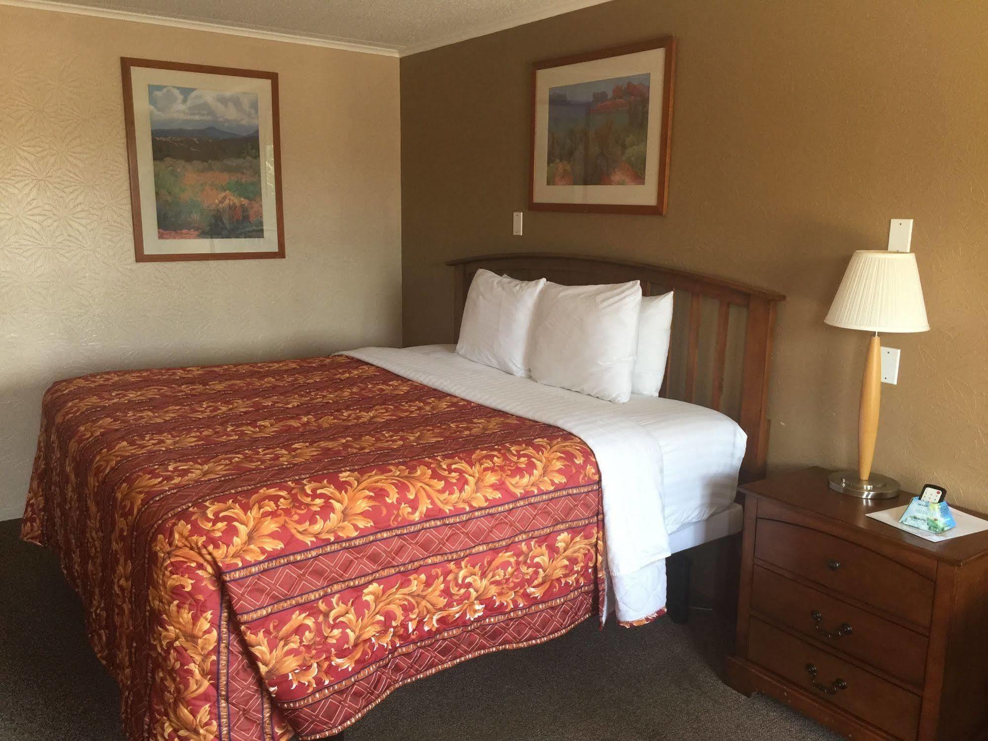 Executive Inn & Suites Beeville ภายนอก รูปภาพ