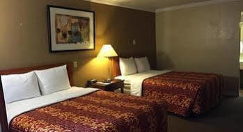 Executive Inn & Suites Beeville ภายนอก รูปภาพ