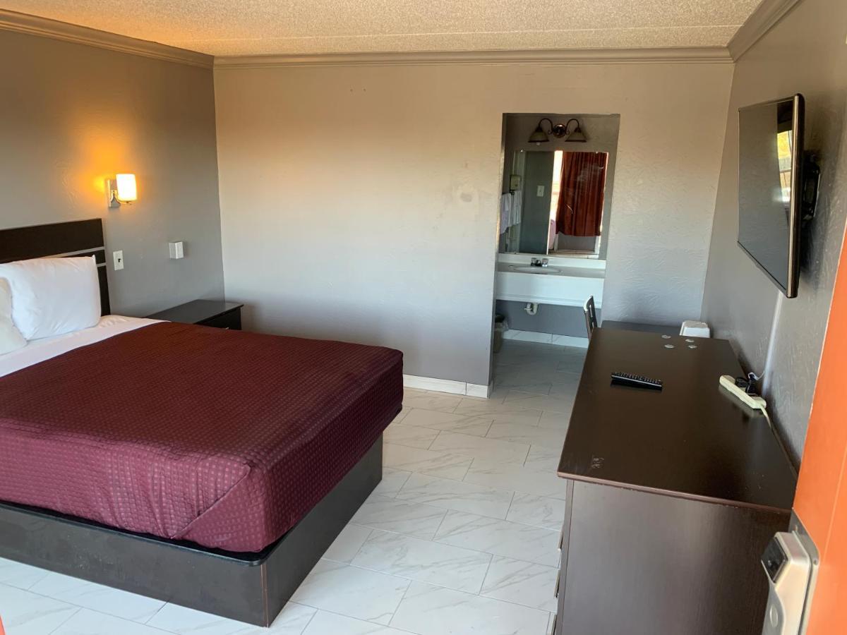 Executive Inn & Suites Beeville ภายนอก รูปภาพ