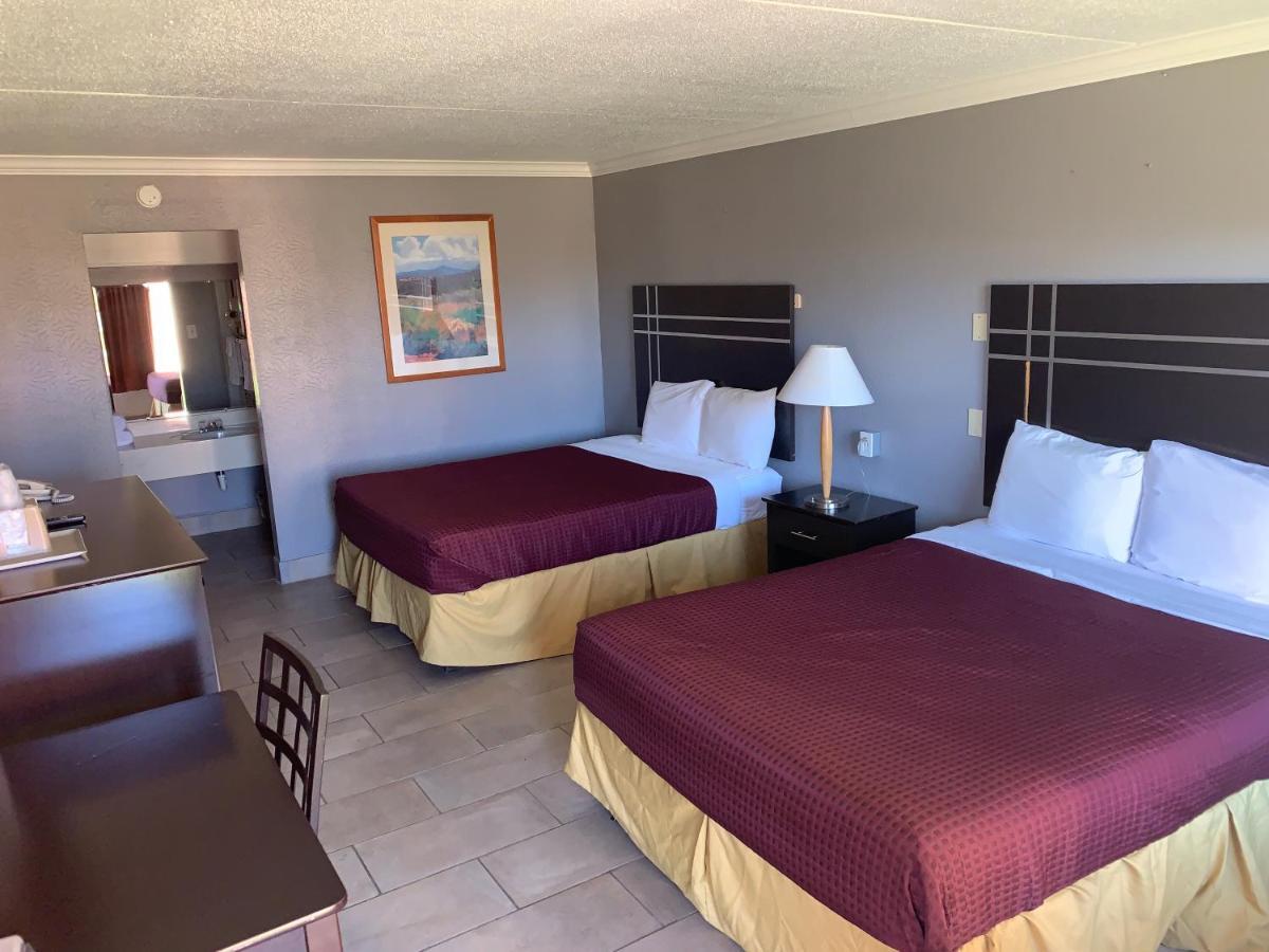 Executive Inn & Suites Beeville ภายนอก รูปภาพ